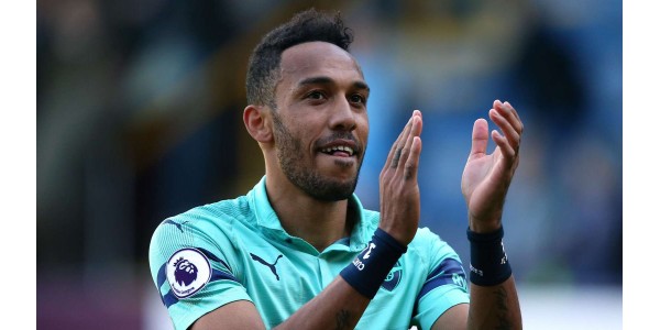Aubameyang sagde, at hun ønskede at opgive fodbold.